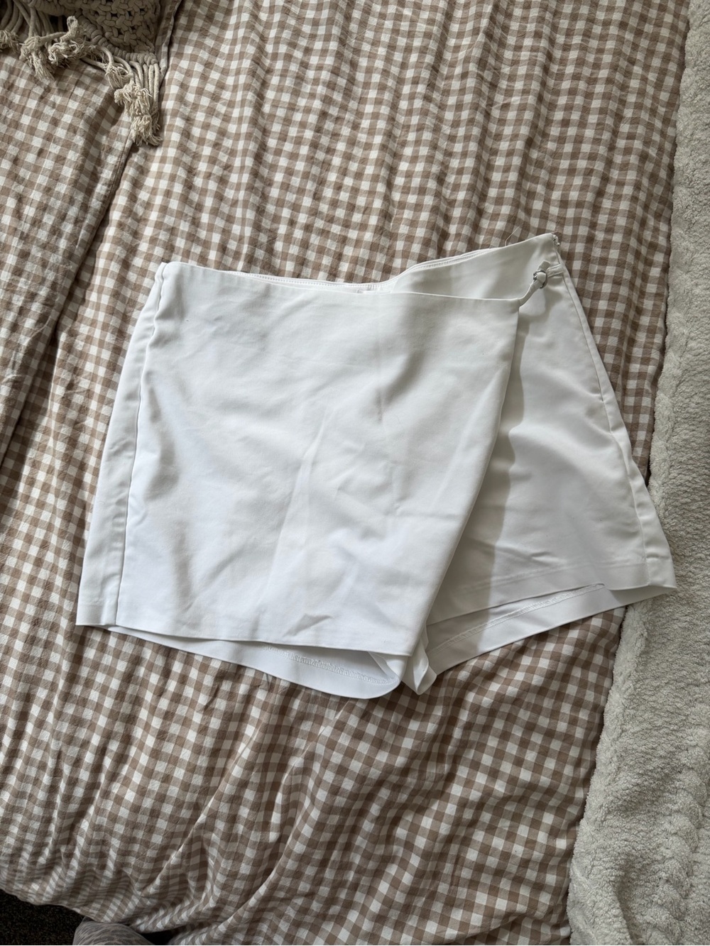 Dynamite Skort